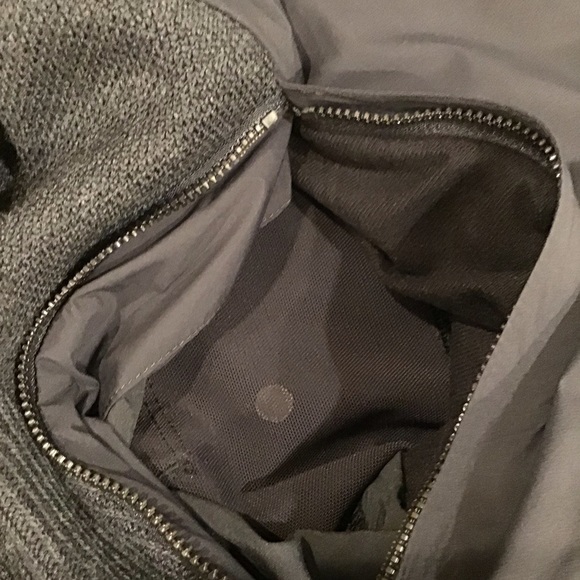 Lululemon men’s composite hybrid jacket. Size XL. NWT - Picture 9 of 12